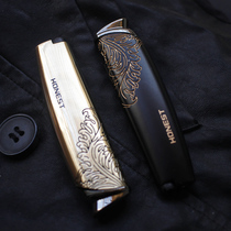 2021 Baicheng personality lighter windproof inflatable metal lighter straight rushing windproof cigarette delivery boyfriend