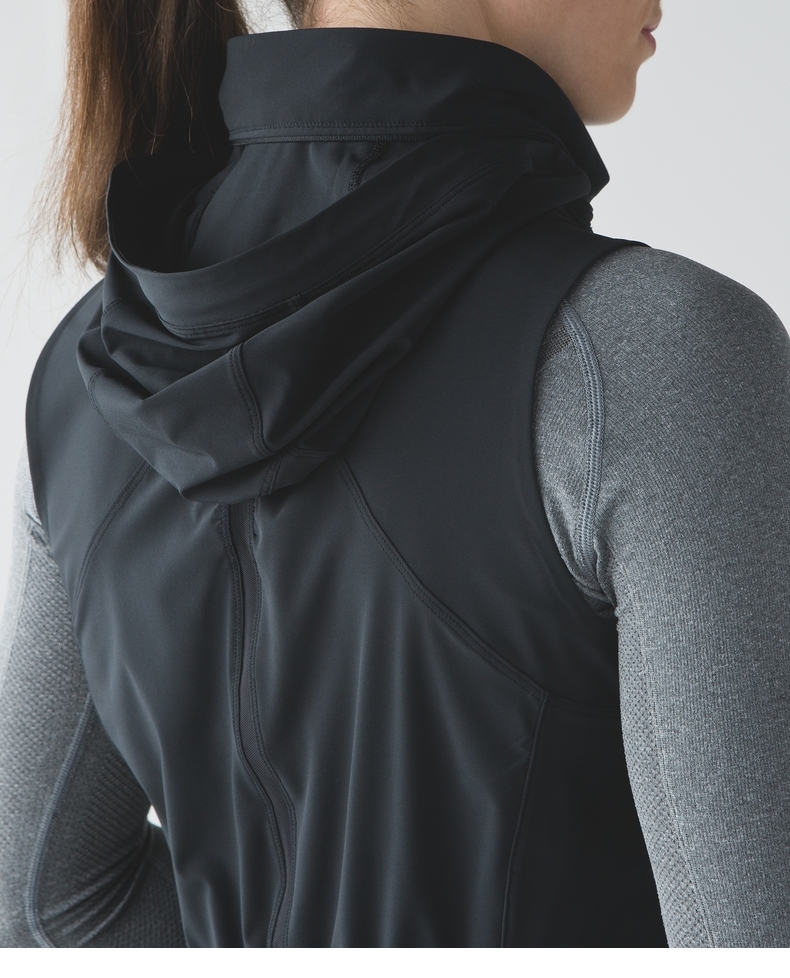 Жилет Lululemon Go The Distance LW4H66S Жилет Lululemon Go The Distance LW4H66S