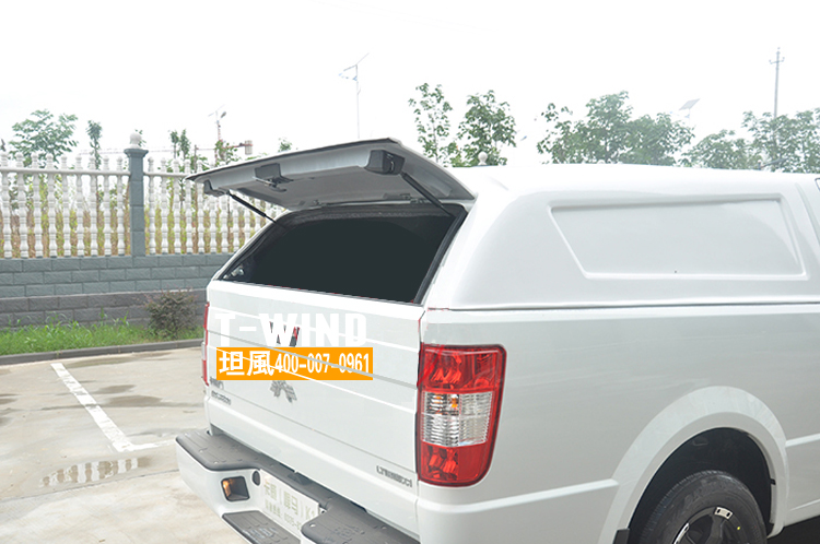 江苏卡威k1皮卡车升级款全专封闭后箱盖斜式高盖 后雨蓬 后箱盖