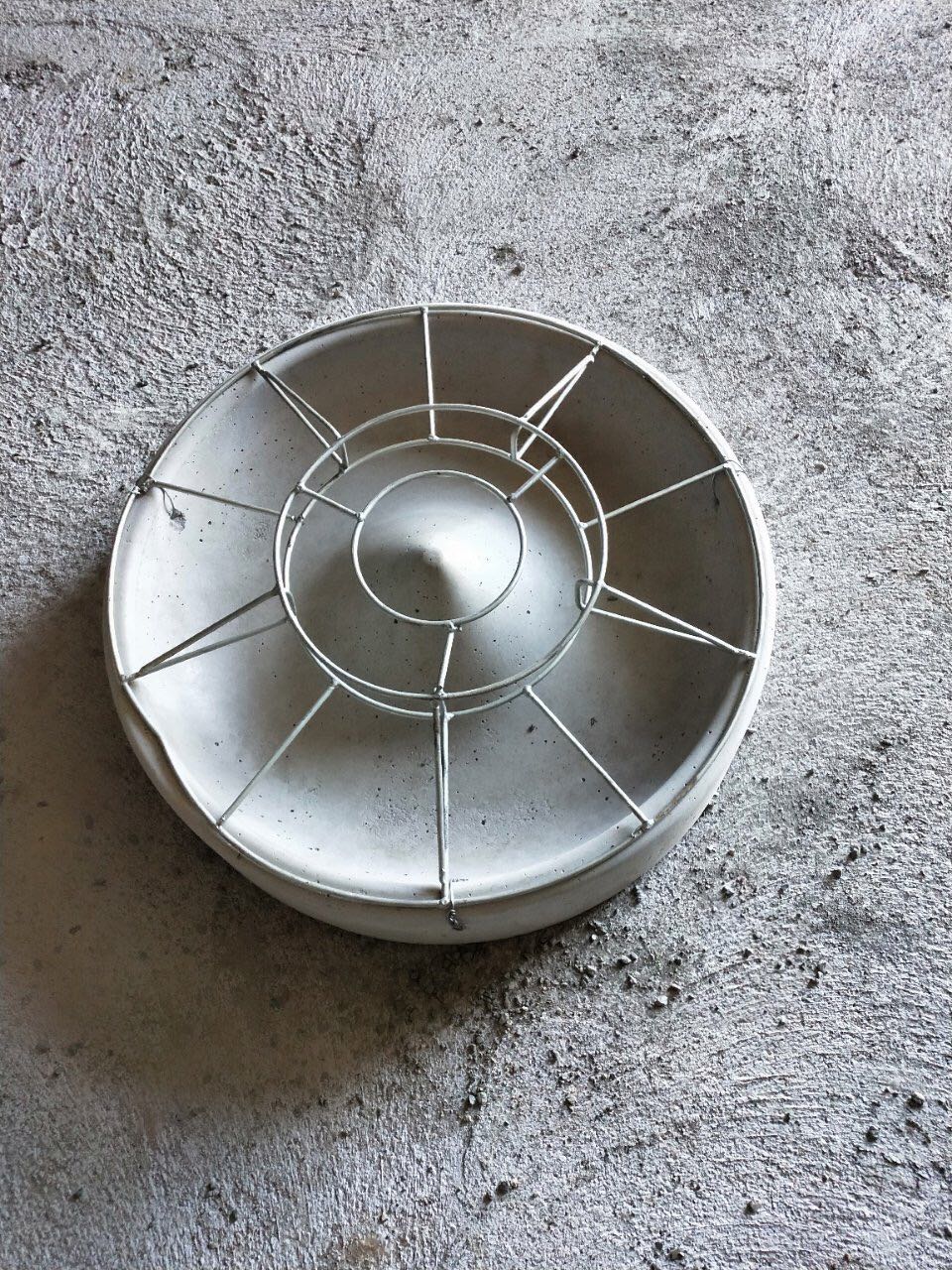 圆形猪槽模具猪食槽养猪耐磨模型圆型设备塑料工具猪料槽补料槽