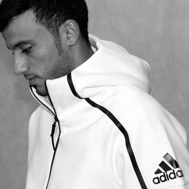 Adidas az3007