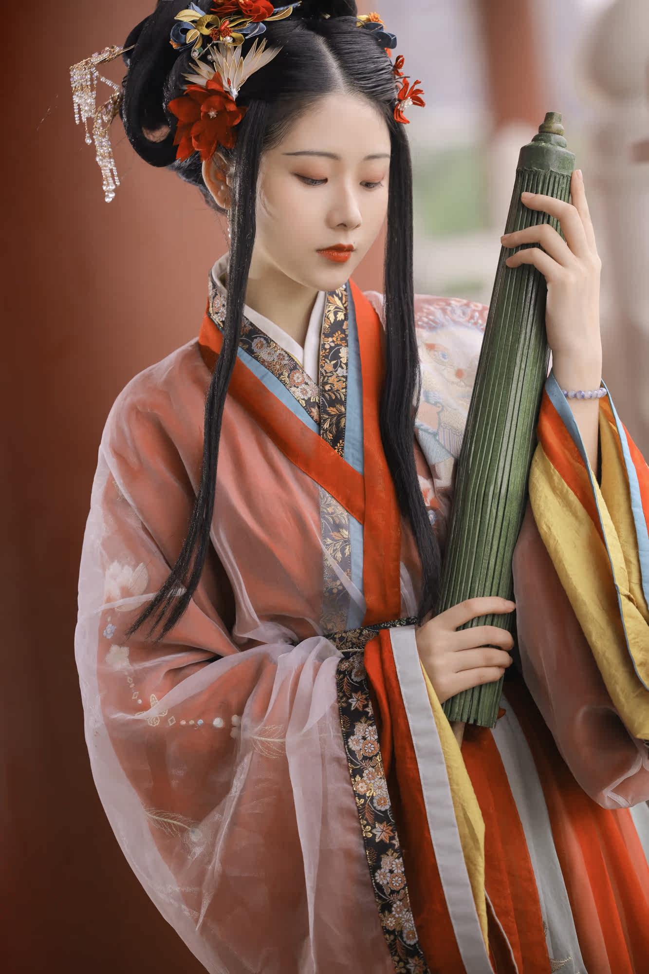 司南阁原创【猫将军】汉服女晋襦刺绣交领间色裙四件套