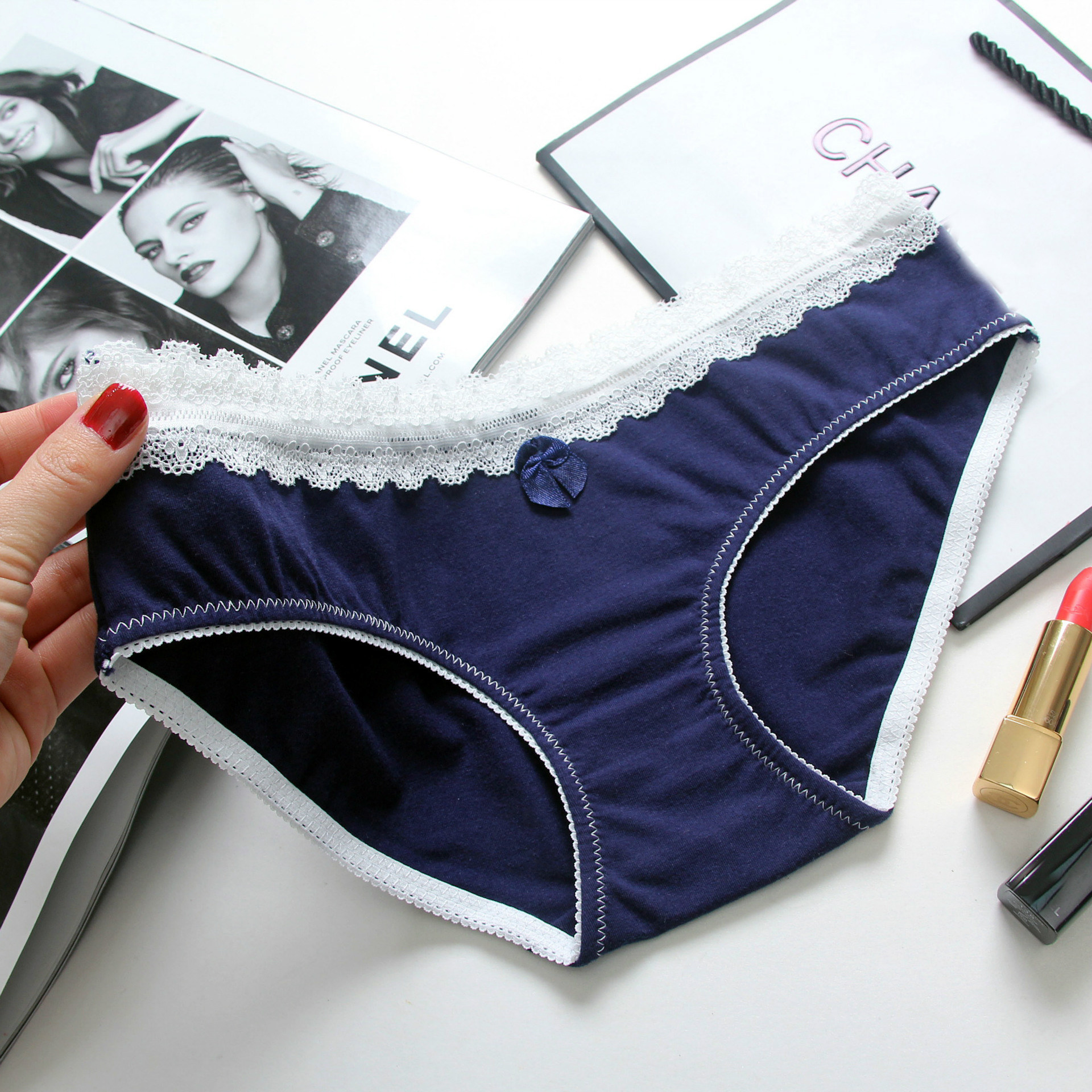 内裤女纯棉100%纯棉档低腰蕾丝边棉质面料三角裤女生全棉无痕性感
