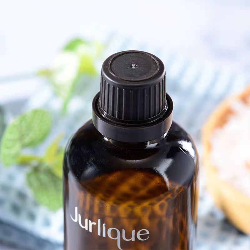 还好后来用到了茱莉蔻的荷荷巴油,效果惊艳!