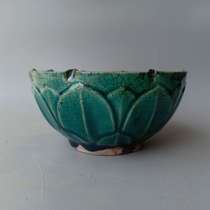 Qing peacock green glazed lotus bowl antique antique antique porcelain old goods old goods bag old genuine goods collection