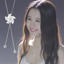 Gardenia Flowers Opening Huiwen The Same Style Windmill Necklace Woman Pure Silver Long style Autumn Winter 100 Hitch Brief Lock Bone Chain Sweater Chain