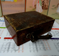 Old wooden box tenon structure small wooden box age is not detailed photo nostalgic collection retro ornaments as shown in the picture