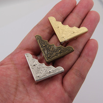 (10) Gift box angle metal decoration corner anti - collision angle retro - corner tablecorner package corner accessories