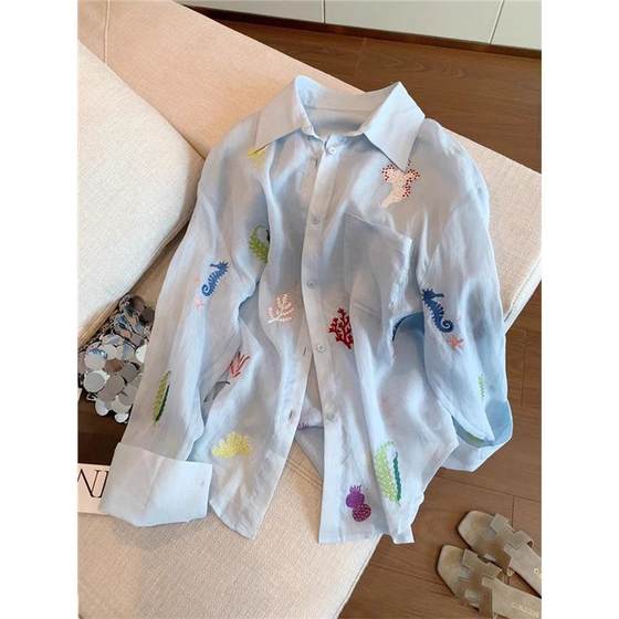 Light blue cartoon embroidered sunscreen thin shirt for women with long sleeves summer new super fairy little fresh and versatile top
Light blue cartoon embroidered sunscreen thin shirt for women with long sleeves summer new super fairy little fresh and versatile top