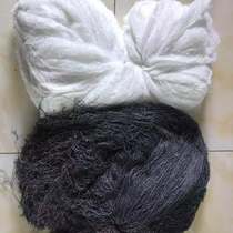 White cotton yarn Black cotton yarn Paint waxed cotton yarn Rub glue Rub beeswax crafts Rub hardener Polished mahogany furniture