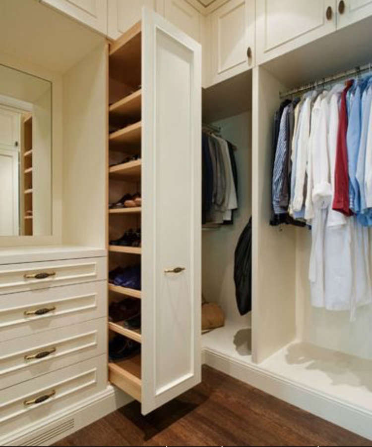 抽拉式衣柜 取用更方便,完全没有收纳死角.