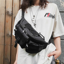 2022 New Black Tide Card Chest Wrap Polyester Cloth Function Tooling Sloped Satchel Hip Hop Street Pat Movement Purse Tide