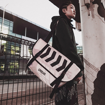 Day Series Street Water Dumplings Retro Lovers Diagonal Satchel Big Capacity Casual Single Shoulder Bag Men 100 Hitch Ride-to-pack Chauffers