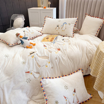 (Rich Mountain Strawberry) Winter Bifacial Thickened Teddy Suede Four Pieces Warm Princess Wind Coral Flannel