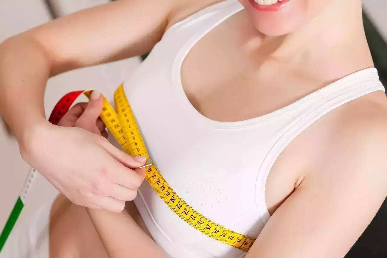 【刚怀孕时的乳房护理】 当精子与卵子结合成为受精卵并在子宫内开始