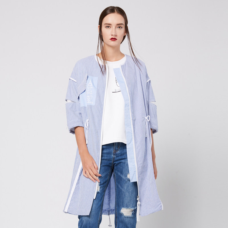 uti尤缇2018春季新款竖条纹五分袖圆领收腰中长款女士风衣外套