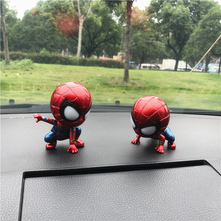 Sáng tạo đồ trang trí xe lắc đầu Spider-man dễ thương búp bê trang trí xe phim hoạt hình xe phụ kiện xe hơi nguồn cung cấp xe