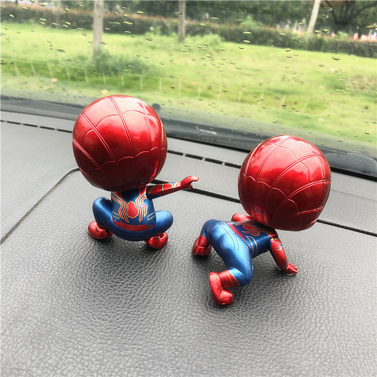 Sáng tạo đồ trang trí xe lắc đầu Spider-man dễ thương búp bê trang trí xe phim hoạt hình xe phụ kiện xe hơi nguồn cung cấp xe