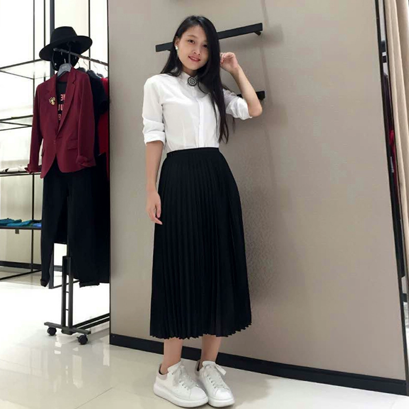 Amashi Mới Đặc biệt dành cho Phụ nữ Mùa thu 2021 Mới Chính hãng Tất cả phù hợp Chân váy xếp ly mỏng màu đen nửa dài Nữ - Váy