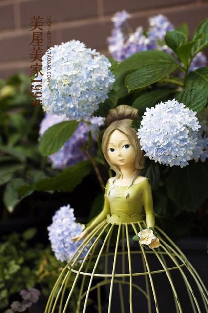 Special creative iron doll beautiful doll flower stand garden miscellaneous goods decoration home decorations gift Special creative iron doll beautiful doll flower stand garden miscellaneous goods decoration home decorations gift