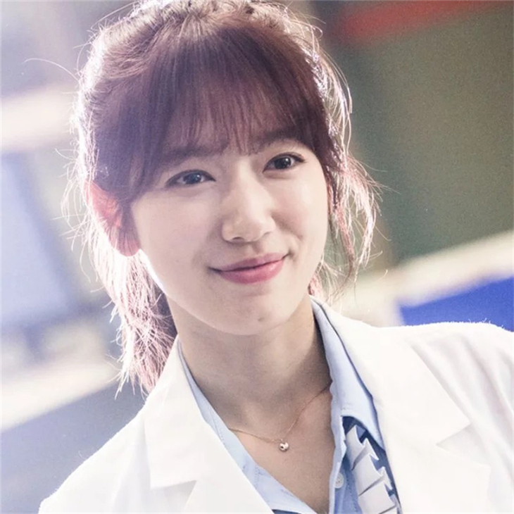Doctor Park Shin Hye With The Lucky Sterling Silver Clavicle