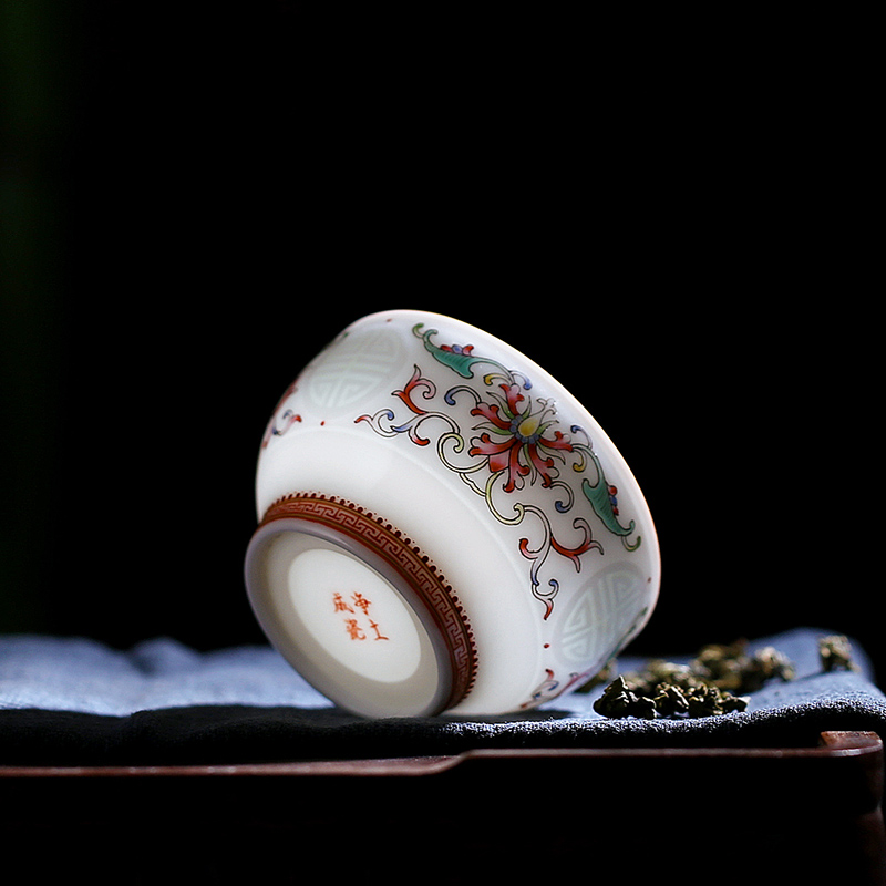 Red xin kung fu tea cup sample tea cup of jingdezhen ceramic tea set celadon pastel noggin pu - erh tea cup