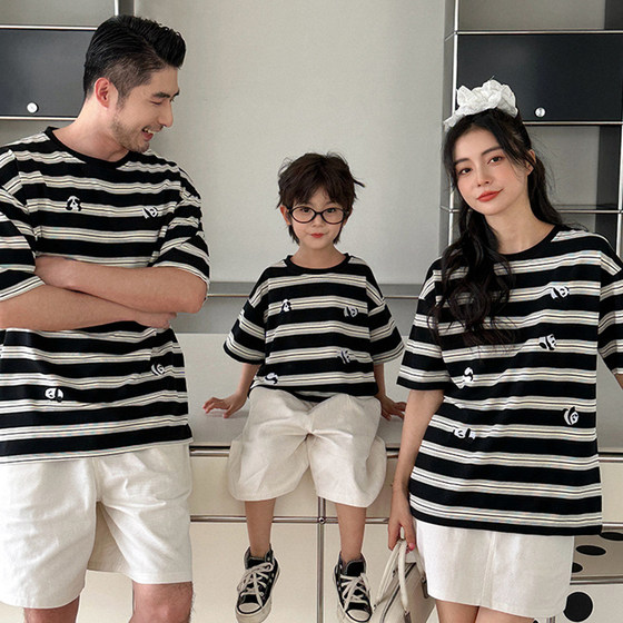 High-end parent-child clothing summer 2025 new short-sleeved T-shirt panda striped round neck top versatile mother-child mother-daughter clothing
High-end parent-child clothing summer 2025 new short-sleeved T-shirt panda striped round neck top versatile mother-child mother-daughter clothing