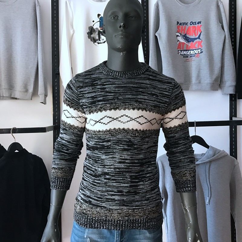 jj秋冬毛衣针织衫男黑色圆领针织棉合体毛衣男青年毛衣针织衫_7折现价