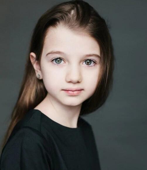 这样混的混血小孩真的美呆了帅极了