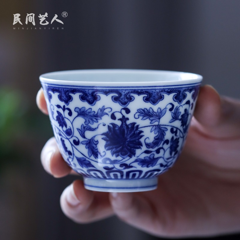 Pure manual hand - made ceramic masters cup of jingdezhen blue and white porcelain large kung fu tea cups single cup small bowl