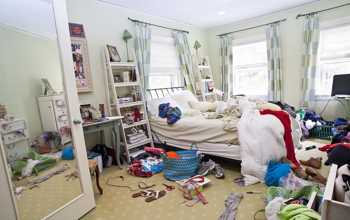 虽然凌乱的只是自己的卧室,但凌乱终归给人感觉不好,即便能看到这情况