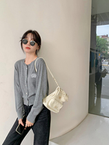 Sheii Su Yin Little Little Little Little Little Horse ~ Badge embroidery slim knitted sweater coat female round collar coat