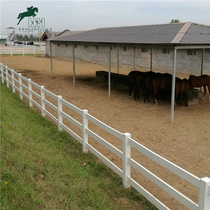 The exit of the equestrian fence does not break the equestrian fence of the racecourse