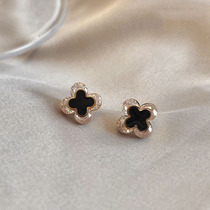 Clover earrings recommended 2021 New Tide Simple small earrings fashion high sense Net red earrings female