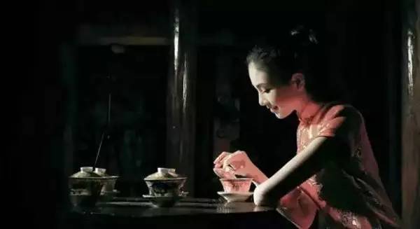 茶与水相遇完成了美丽的蜕变