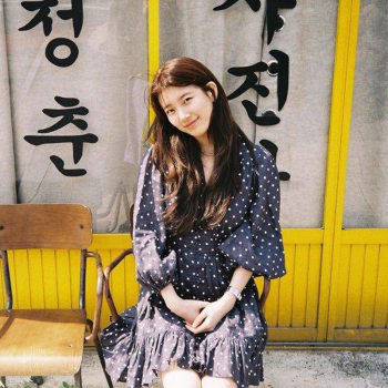 ແບບດຽວກັນຂອງ Bae Ji Soo star 2018 new summer ins super hot chiffon polka dot lantern sleeve shirt summer dress