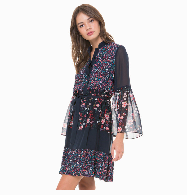 juicy couture优雅风情碎花拼接设计喇叭袖连衣裙