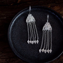 National Non-Suicide Silver Ornament Pure Artisanal National Wind Retro National Wind Pinch Silk Foot Silver Delicate Flower Earrings On The Water Side