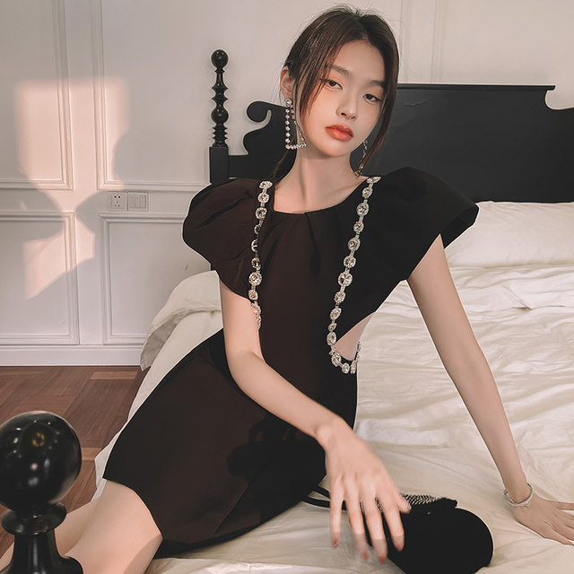 Small black dress women can usually wear light luxury niche high-end celebrities party dress skirt short dress Small black dress women can usually wear light luxury niche high-end celebrities party dress skirt short dress