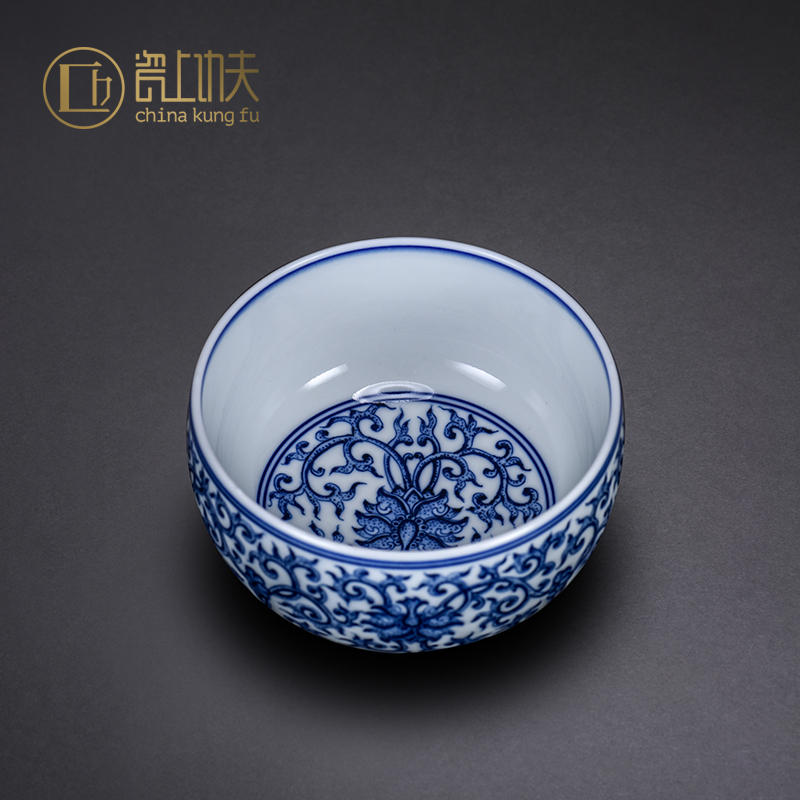 Jingdezhen ceramic kung fu tea cup master cup single CPU manual sample tea cup single bowl of blue and white porcelain tea cups