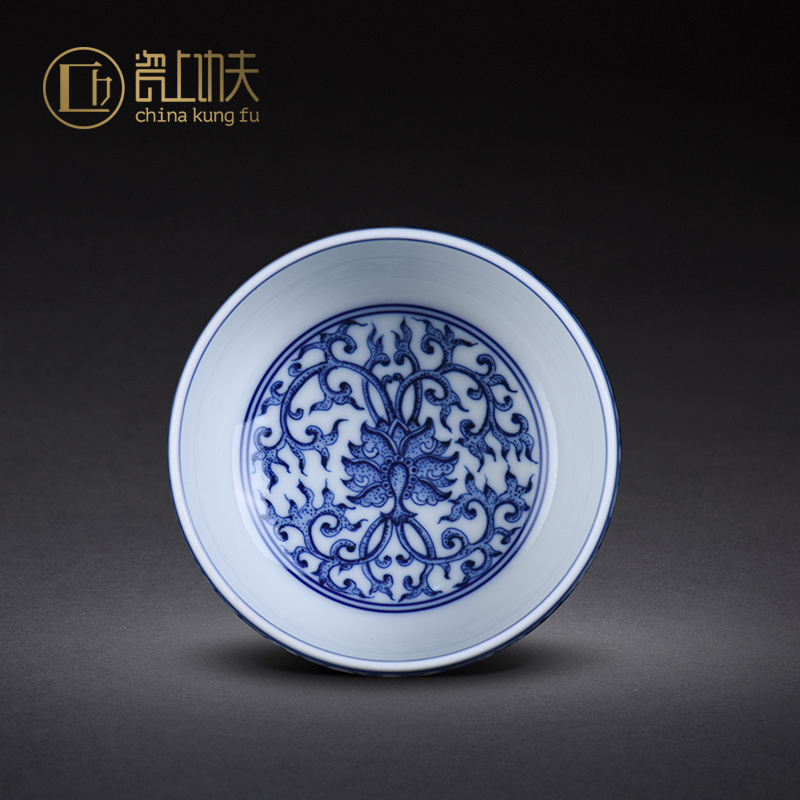 Jingdezhen ceramic kung fu tea cup master cup single CPU manual sample tea cup single bowl of blue and white porcelain tea cups