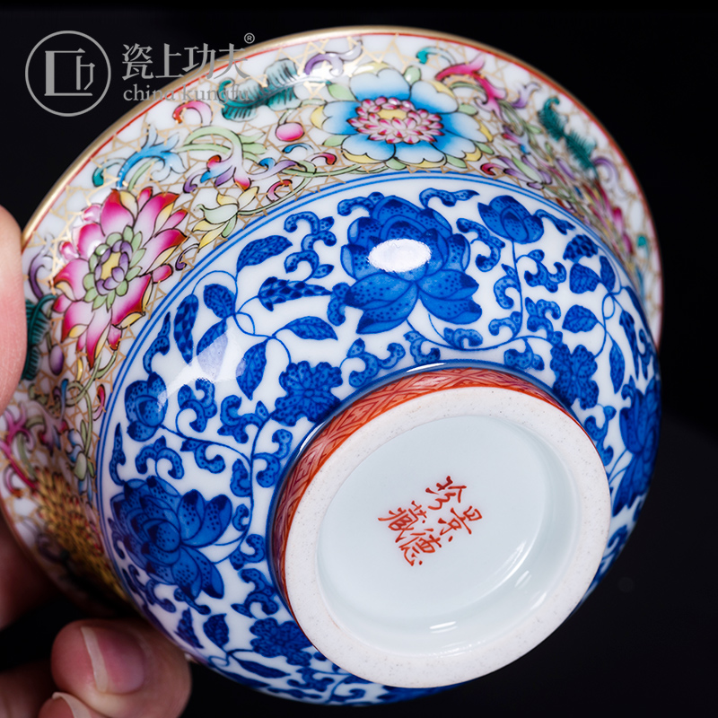 Jingdezhen blue and white colored enamel pressure pure hand - made ceramic cup masters hand cup kung fu tea tea cup sample tea cup