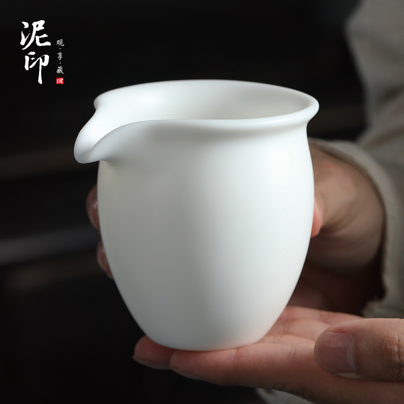 Mud seal in China the day type ceramic fair keller kung fu tea tea set white porcelain points a single big tea accessories tea sea