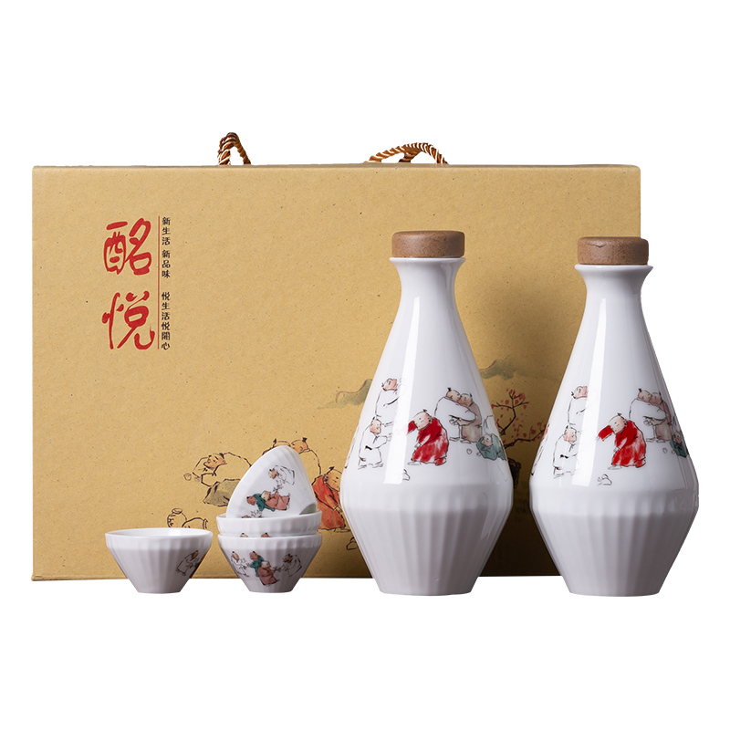 Jingdezhen creative bottle home antique white wine bottle is empty wine bottle sealed ceramic jars wine set custom gifts