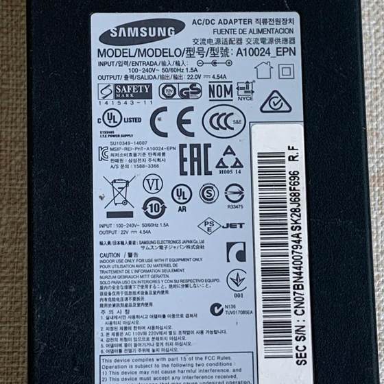 오리지널 정통 삼성 22V 4.54A 컴퓨터 LCD 모니터 전원 어댑터 충전기 전원 코드 오리지널 정통 삼성 22V 4.54A 컴퓨터 LCD 모니터 전원 어댑터 충전기 전원 코드