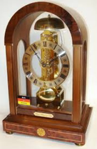 Germany's new original direct mail Hermle Hermler mechanical desk clock hollow seat clock 22712-030791