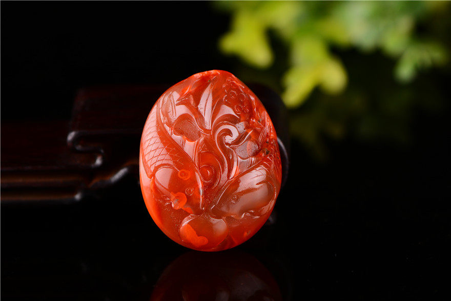 红产地: 凉山外观造型: 其他商品形态: 挂件镶嵌材质: 未镶嵌玉石类型