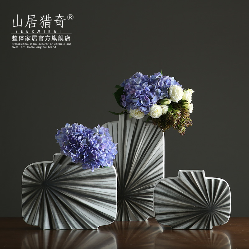 Black and white ceramic dry flower, flower implement modern fashionable household vase furnishing articles sample room table sitting room adornment
