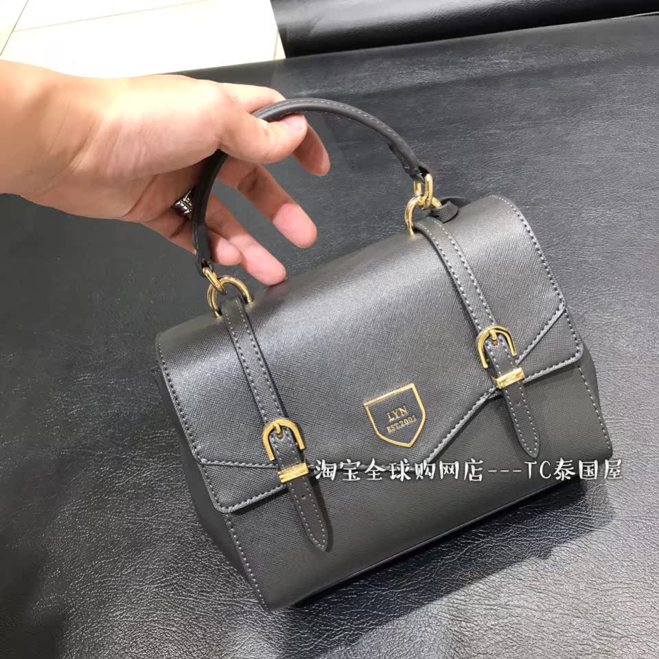 購買burberry吊牌剪嗎 泰國潮牌設計師品牌正品代購Lyn2020年秋冬女士郵差包單肩手提包 burberry吊牌