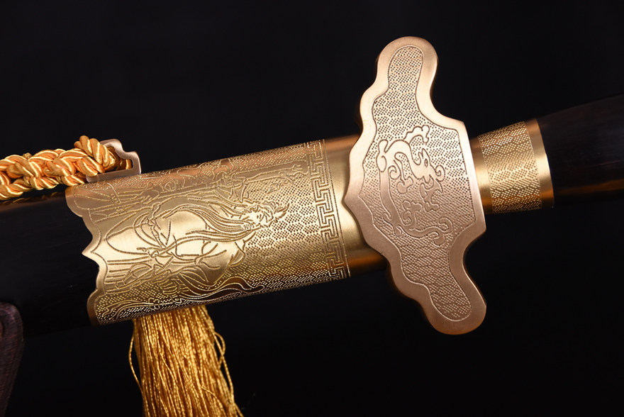 关公佩剑 谢明友 龙泉市首席技师(未开刃)